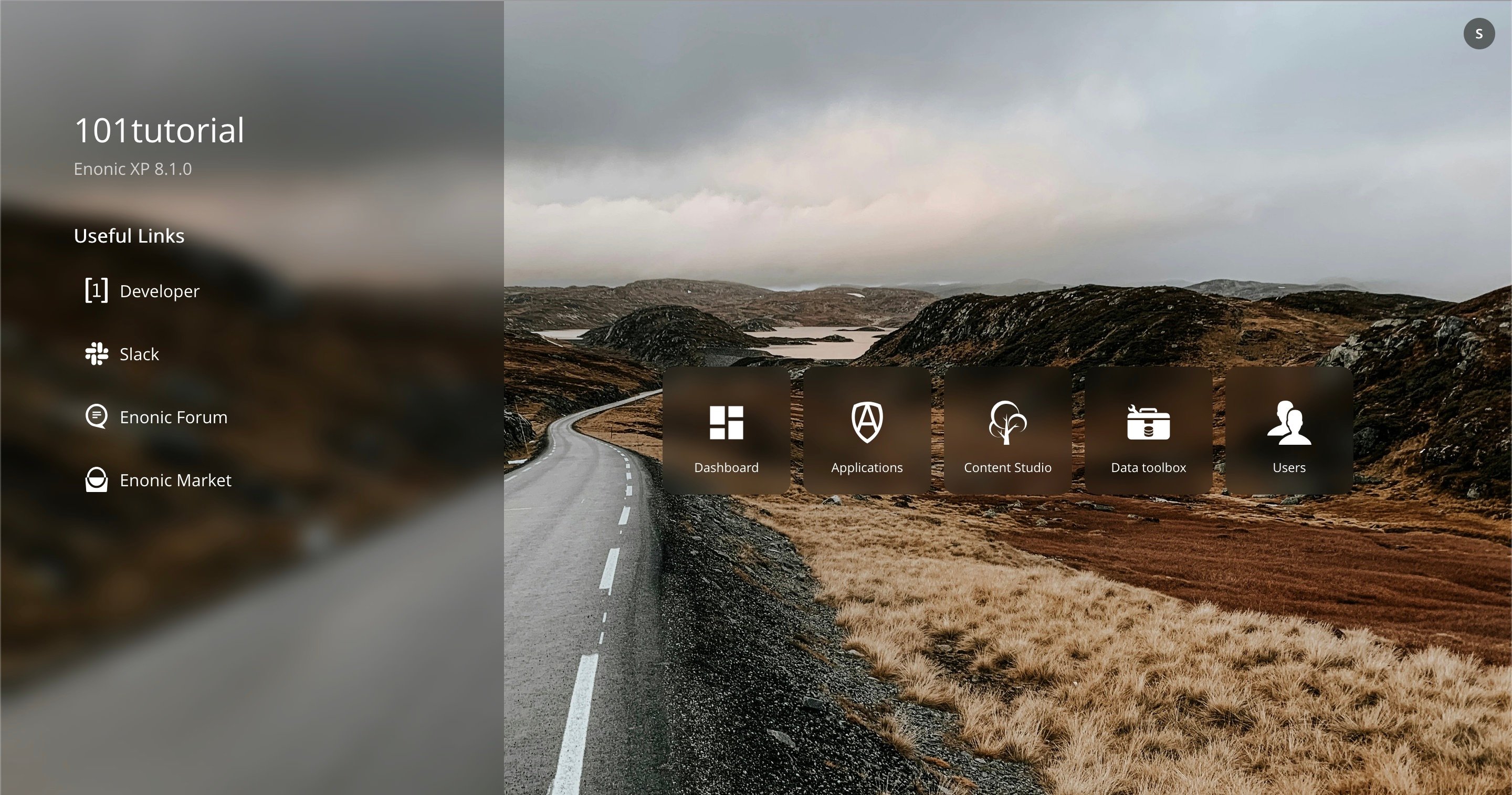 The XP menu for the 101tutorial sandbox, with useful links on the left and tiles for Dashboard, Applications, Content Studio, Data toolbox and Users